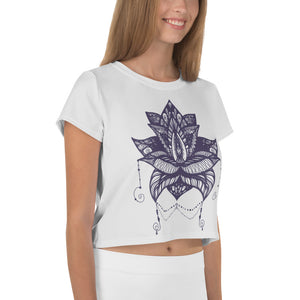 Lucidly Lola Lotus Crop Tee